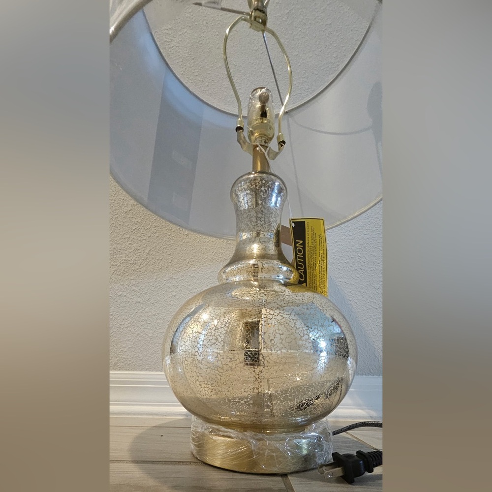 LAVELLE 25" GLASS LED TABLE LAMP